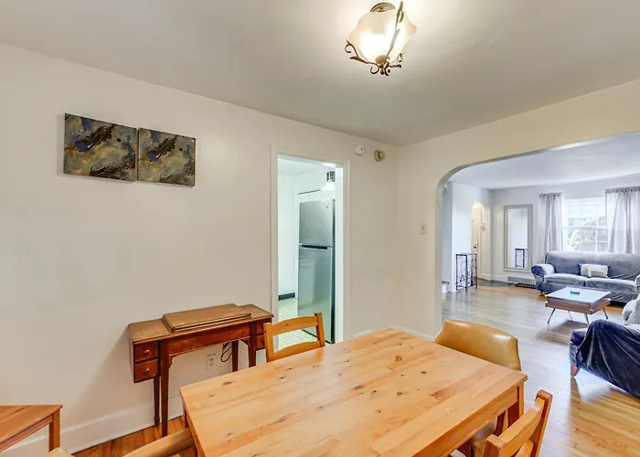 4 Mi To Downtown Pittsburgh: Family W/ Patio Holiday home *