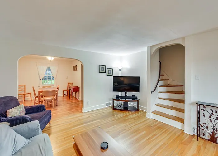 4 Mi To Downtown Pittsburgh: Family W/ Patio Holiday home