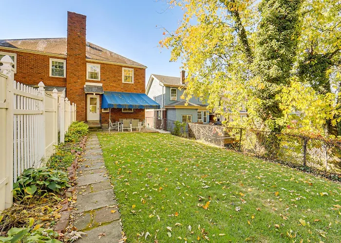 Holiday home 4 Mi To Downtown Pittsburgh: Family W/ Patio Pittsburgh